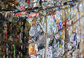 アルミ缶プレス